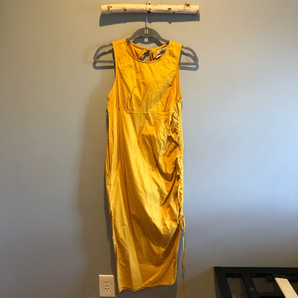 UO 💯 linen marigold yellow ruched side midi dress S
